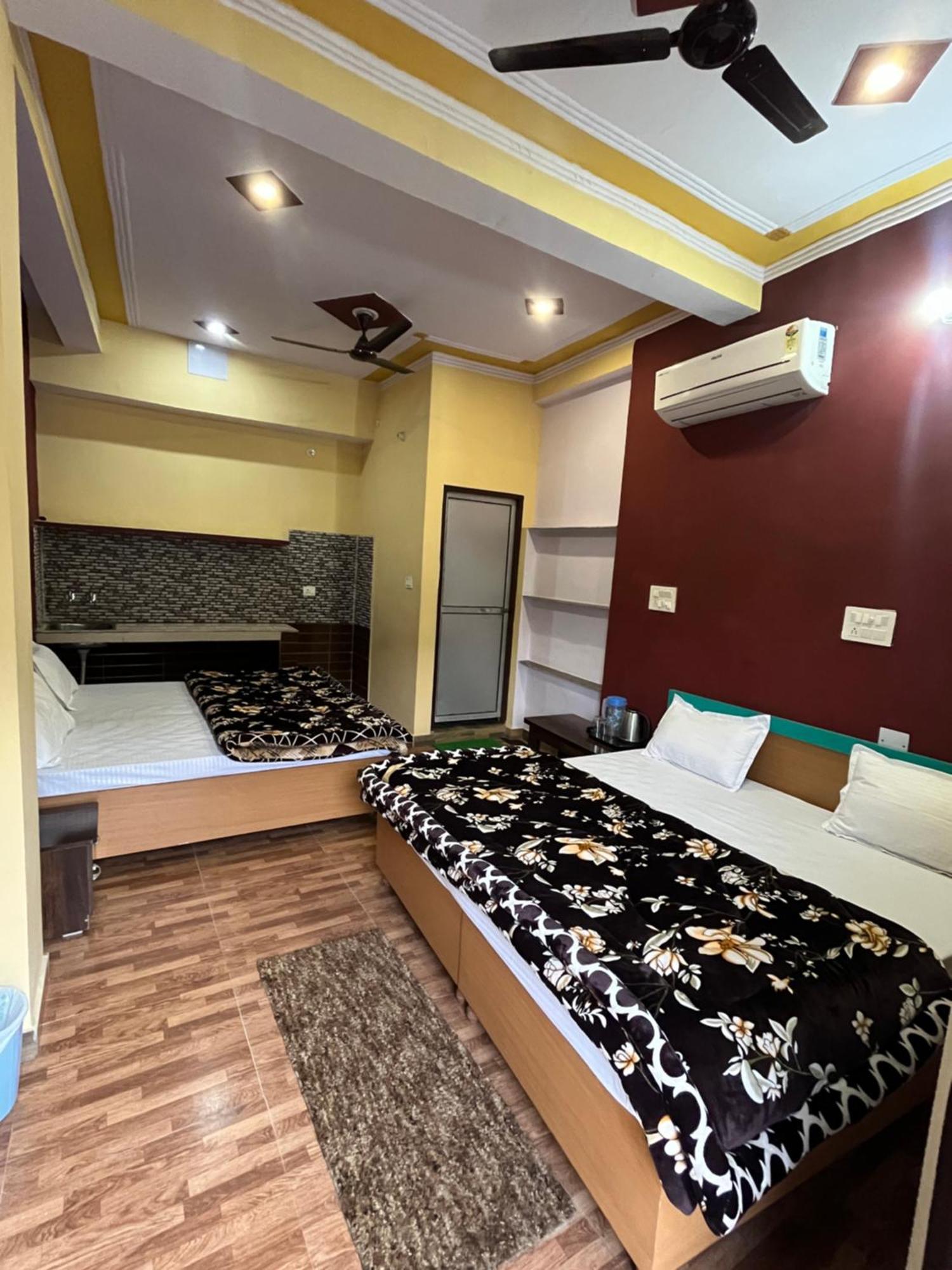 Girish Alay Home Stay Rudraprayag ภายนอก รูปภาพ